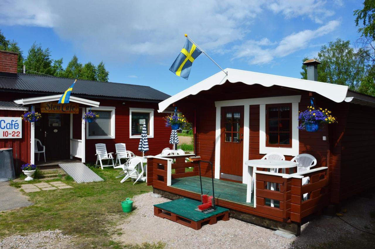 Stuga Vid Hedenaesets Stencafe Bagian luar foto