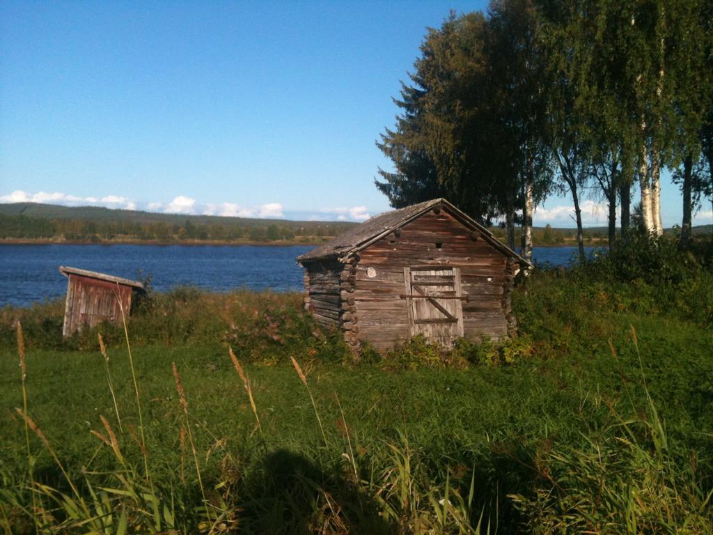 Stuga Vid Hedenaesets Stencafe Bagian luar foto