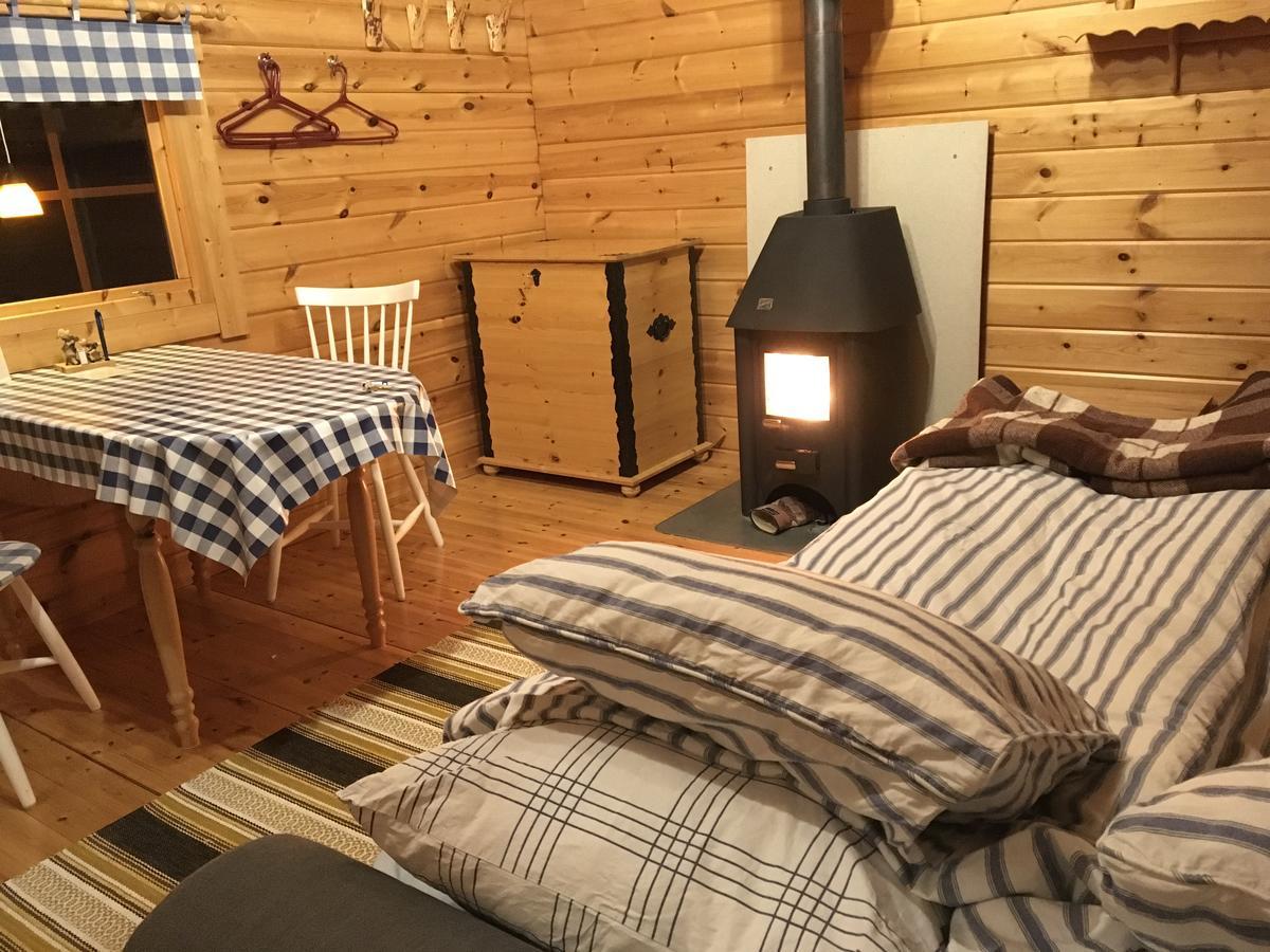 Stuga Vid Hedenaesets Stencafe Bagian luar foto