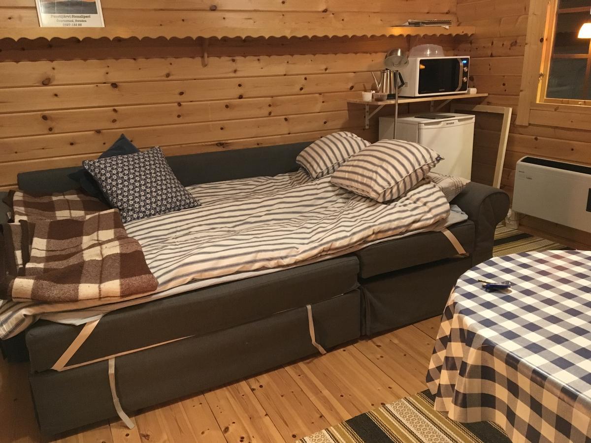 Stuga Vid Hedenaesets Stencafe Bagian luar foto