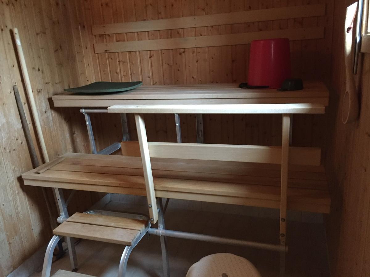 Stuga Vid Hedenaesets Stencafe Bagian luar foto